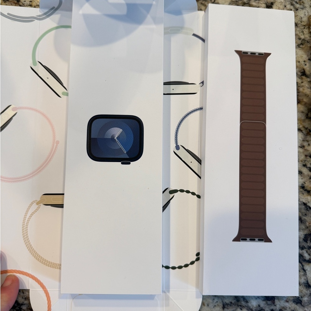 AppleWatch Series 9 w/cellular w/ 7 bands including two Tory Burch & one Machete - Picture 8 of 8